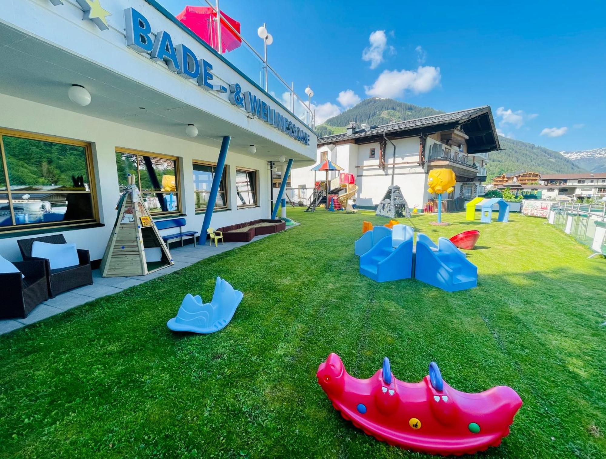 Wellness- Und Familienhotel Egger Saalbach-Hinterglemm Extérieur photo